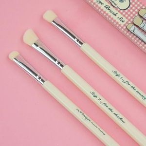 Smokey Eye Brush Set The Vintage Cosmetic Company